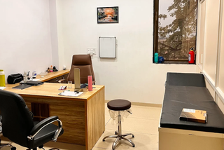 Operational hospital with 30 daily inpatients and complete medical setup, offered for sale.