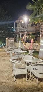 Gurgaon based open space multi-cuisine restaurant with 20-30 walk-ins daily and 10-15% orders through Zomato.