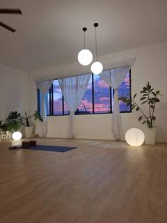 Yoga studio for sale: fully equipped with valuable assets and strong brand reputation.