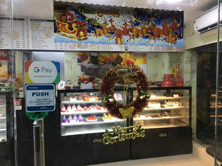 Franchisee outlet of popular cake business in Madipakkam specializing in designer cakes and fresh bakes.