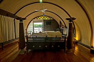 Alappuzha luxury houseboat with 15-passenger capacity and 24+ monthly bookings, offered for sale.