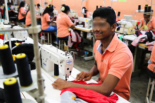 Selling highly equipped garment manufacturing plant with running orders and staff due to migration.