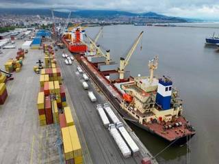 PNG-based logistics and supply chain business with personalized service and extensive experience, seeking partnerships.