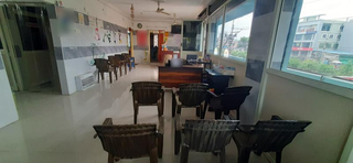 Well established polyclinic in Vijayanagar with essential equipment and stable footfall for sale.
