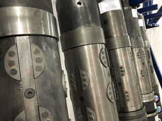 Servicing of oil completion tools. Production Tubing and rod Electromag Inspection, Water Injection Fittings, Packers.