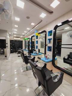 Full sale of vibrant unisex salon in Hyderabad offering stylish cuts and reliable beauty services.