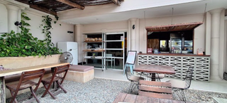 Business for sale: Established restaurant with recipes and loyal customer base in Playa Salguero.