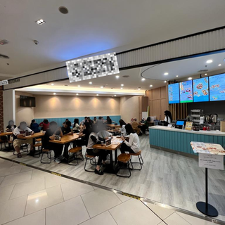 Largest cauliflower rice chain restaurant selling over 1,600 kg of cauliflower rice per month.