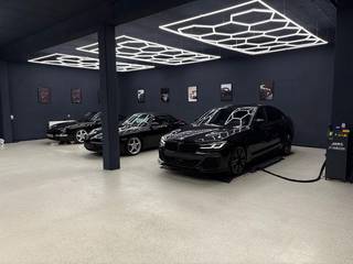 Used car showroom offering resale and detailing services with European sourcing and strong growth potential.