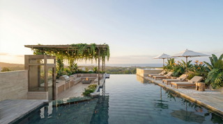 Freehold boutique hotel complex with 9 keys having panoramic ocean views, launching Q1 next year.