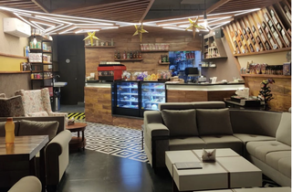 Acquire a well-established turnkey cafe in Hyderabad with a high footfall and brand value.