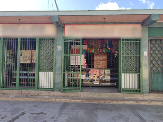 Venezuela-based wholesale distributor of metal hardware tools, with 500+ clients, seeking investment for expansion.