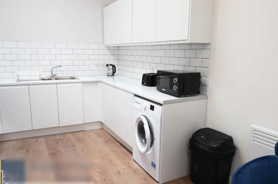 Renyteda Rented Commercial Property for Sale in Newark-on-Trent, UK seeking GBP ...