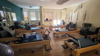 Established Pilates, Reformer, Yoga & Antigravity studio with 100 loyal clients and premium equipment.