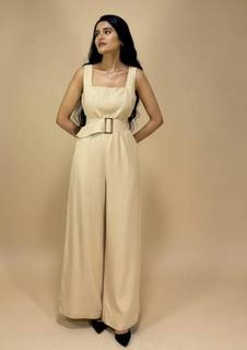 Turnkey pre-revenue women's fashion brand with shopify store, inventory, supplier network, and established branding.