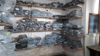 Denim retailer that is growing, receiving 25-30 orders per day is looking to sell.