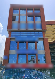 Premium fashion retail brand in Surat with three outlets, strong margins, and scalable growth vision.