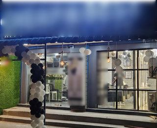 For sale: Franchise men’s salon with steady daily walk-ins, strong reputation, and loyal customer base.