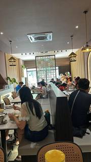 Cafe in Klang serving Malaysian dishes and drinks via dine-in, takeaway, and delivery, for sale.