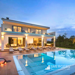 For Sale: Luxury holiday villa with 4 bedrooms, on a plot of 1,600+ sq. m.