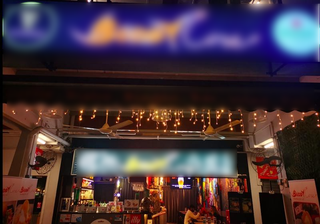 Bistro serving military-themed Korean and Western fusion food receiving around 30-50 customers daily seeks investment.