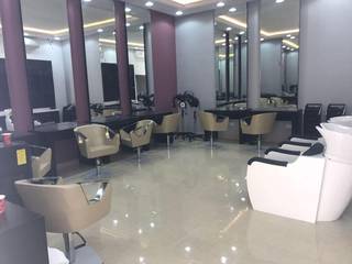 Ladies' beauty and nail salon, offering spa, Moroccan bath and cosmetic retails, in Abu Dhabi.