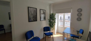 Portugal-based small language school seeking full sale to scale student groups and profitability.