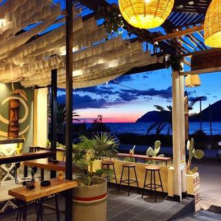 All-day bar and restaurant in Greece available for sale with equipment, licenses, and lease transfer.