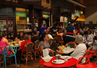 Established Salvadoran bakery and café with signature desserts with over 30 years of history.