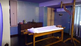 Spa and massage center that receives 15+ clients daily for sale.