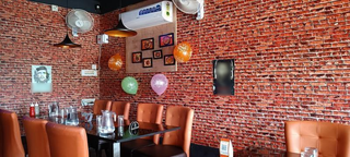Non-operational restaurant for sale near SRM University, with a previous average weekend footfall of 50.