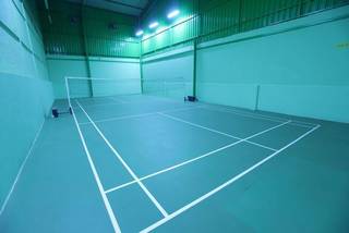 Premium sports club available for long-term lease: Ready for immediate operations.