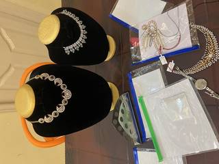 Recently established jewelry business in Hassan receiving 20-50 orders/month, seeking investment to establish retail store.