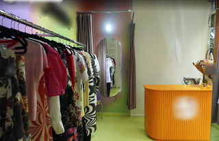 Argentine designer clothing brand offering inclusive unisex streetwear through retail and e-commerce, seeks funding.
