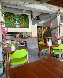 For Sale: Cafe in the center of Ubud (Bali) with high tourist footfall.