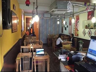 Chinese themed restaurant in one of the posh locality of Delhi, offering multiple cuisines.