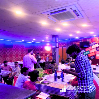 Business with two successful revenue streams: restaurant and organic product sales seeks a buyer.