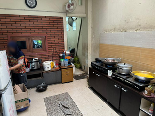 Cloud kitchen business specializing in authentic Kapau cuisine with 50+ daily orders seeks funding.