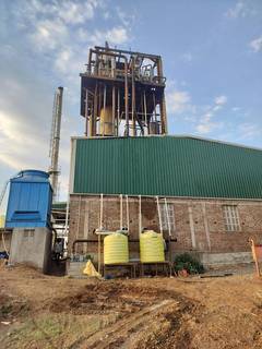 Biodiesel company with 50 TPD pre-treatment and 50 TPD distillation plant seeks working capital.