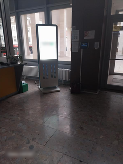 Powerbank rental and advertising network in Slovakia generating revenue through digital screens, seeking expansion opportunities.
