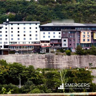 Family-owned hotel with 227 rooms and a multi-media equipped conference room.