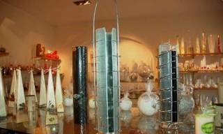 Full sale of a reputable gifting business specialized in handmade candles with strong client relationships.