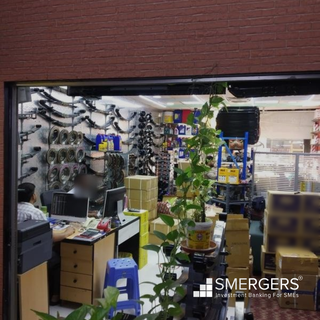 30 year old auto parts wholesaler in Dubai, seeking investment for expansion and growth.