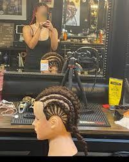 Non-operational hair salon planning relaunch in Higüey, leveraging prior Toronto success and strong customer demand.