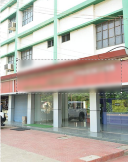 Budget hotel and restaurant centrally located in Deoghar that has 42 rooms.