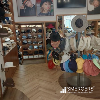 The largest premium hat store in Israel selling products imported from 6 foreign countries.
