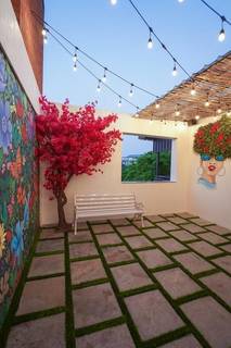 For sale: Causal rooftop dine-in restaurant in the midst of the city overlooking Chennai airport.