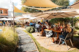 Established all day breakfast restaurant in colonial Antigua Guatemala with strong profits and growth potential.
