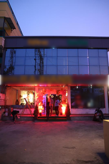 For Sale: Profitable theme-based bar and family restaurant receiving 60-100 customers daily.