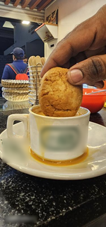 Famous Irani cafe in Bangalore which receives 400-500 daily order tokens is up for sale.